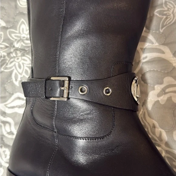Michael Kors Black Leather Boots with Silver Details - Picture 9 of 9